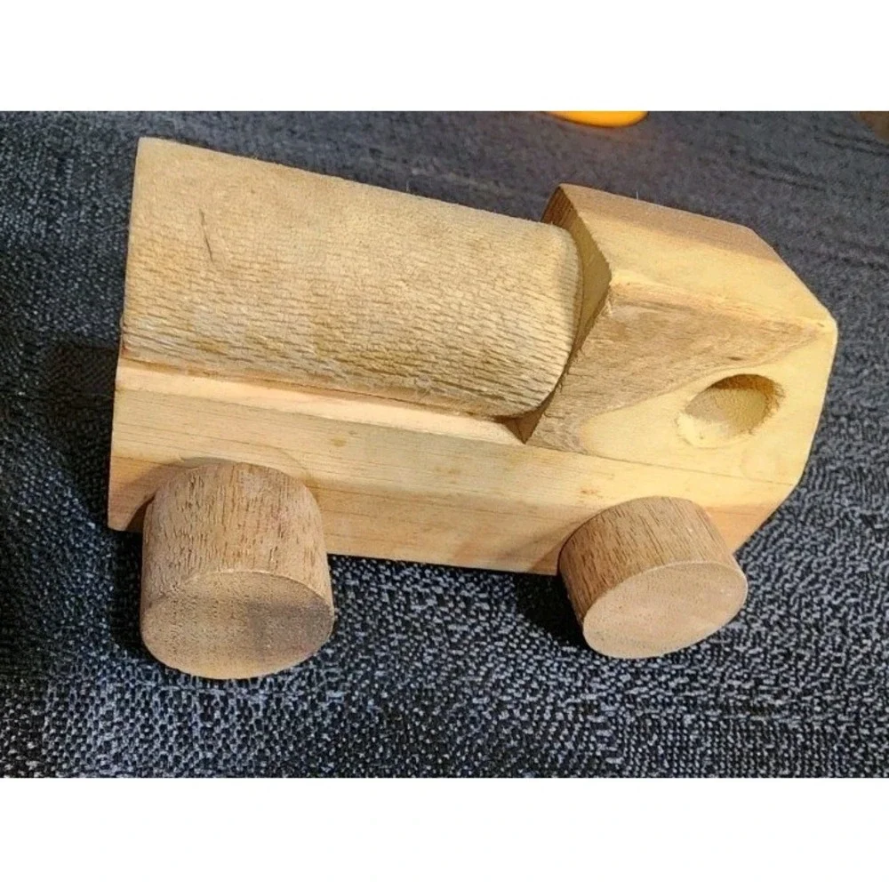 N/A lot wooden